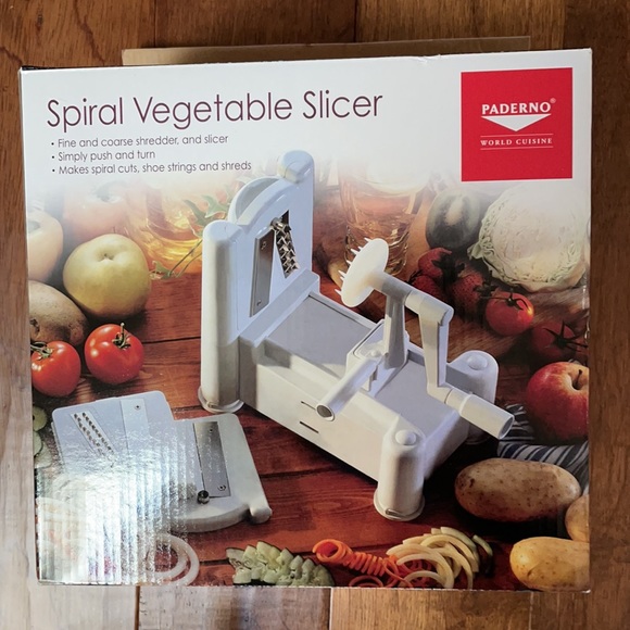 Spiral Vegetable Slicer and Spiral Cookbook Never used - Picture 3 of 13